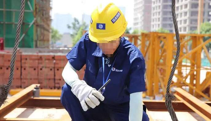 
                                    安全员与施工员哪个大-安全员大于施工员