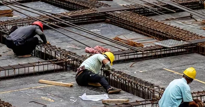 
                                    施工员证如何年审流程-施工员证年审流程